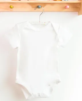 Body Texte et picto brodés personnalisé